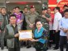Kepala BNPB Letjen TNI Suharyanto Tinjau Lokasi Banjir Di Manado Dan Berikan Bantuan