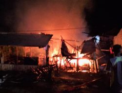 Empat Rumah Di Banawa Di Lalap Si Jago Merah, Dua Unit Damkar Langsung Ke TKP