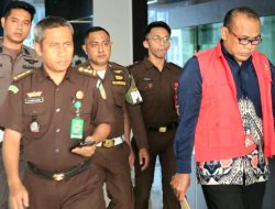 Kejati Sulteng Menahan Tersangka Perkara Tindak Pidana Korupsi  Pengadaan Alat Laboratorium Di Fakultas Kedokteran Untad Tahun 2022