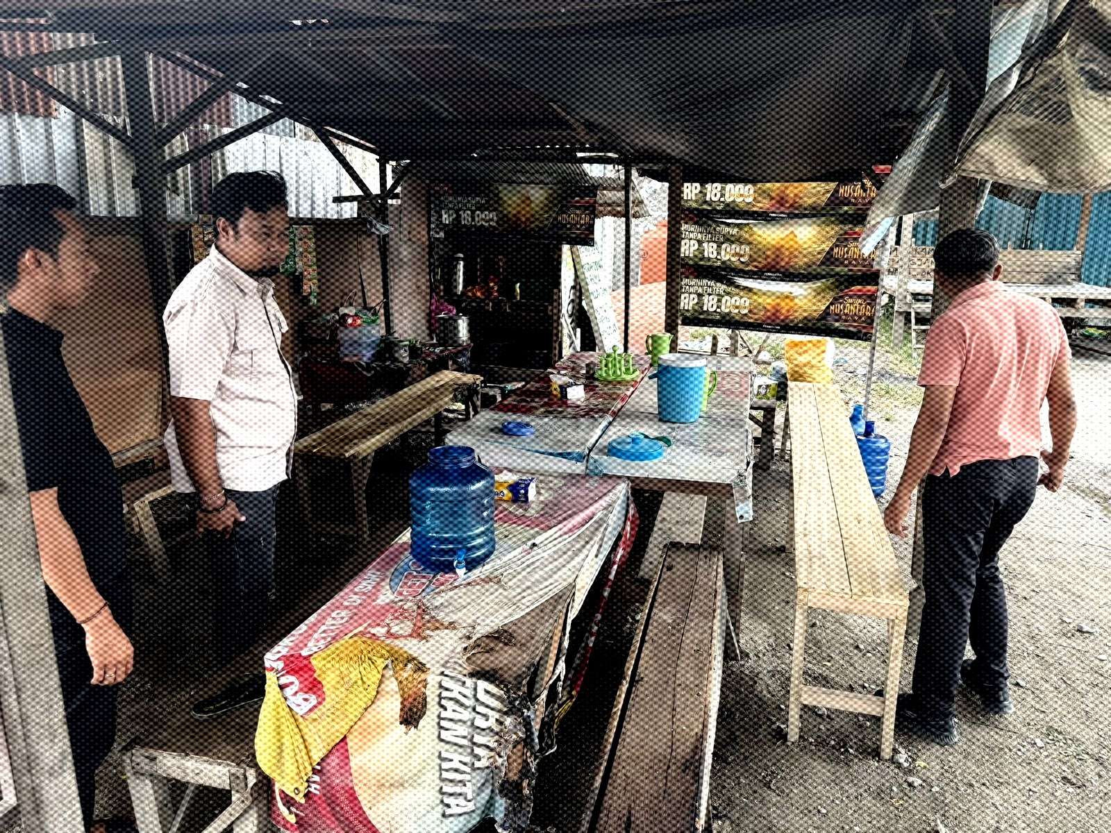 warung milik korban yang menjadi pemicu api cemburu (tribratanews.com)